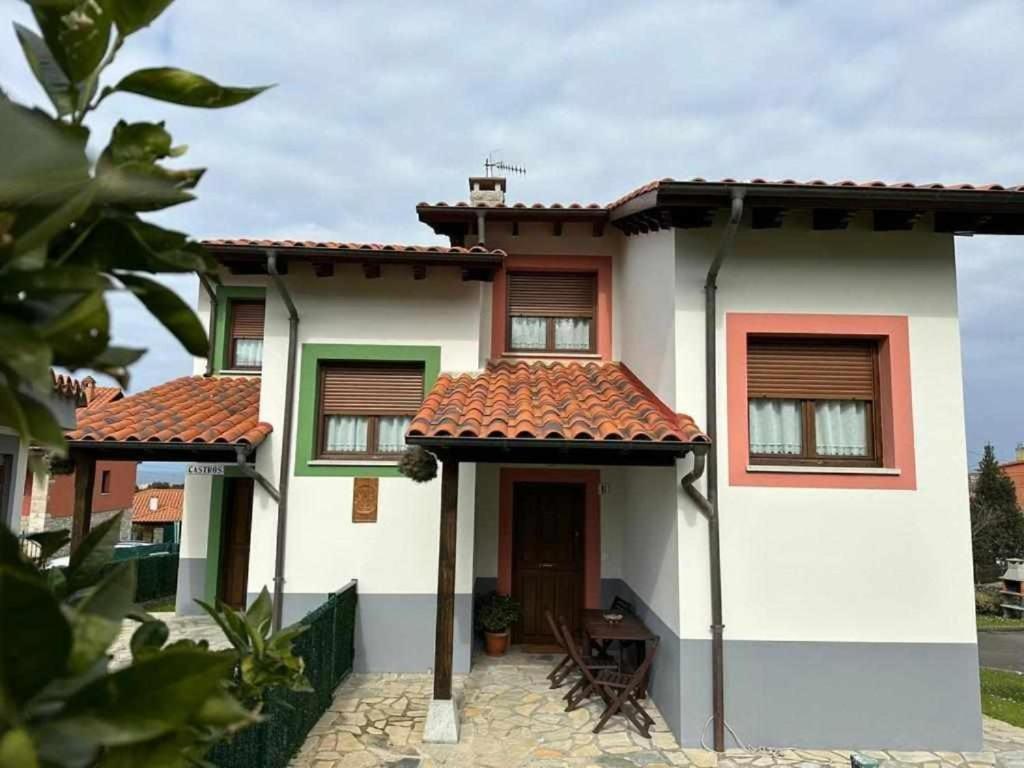 Los Castros Apartamentos Rurales A Llames de Pria Bagian luar foto